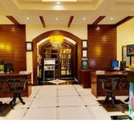 Hotel Sumith Palace Puducherry Buitenkant foto