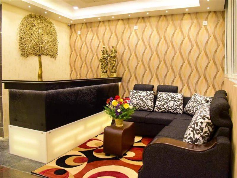 Hotel Sumith Palace Puducherry Buitenkant foto