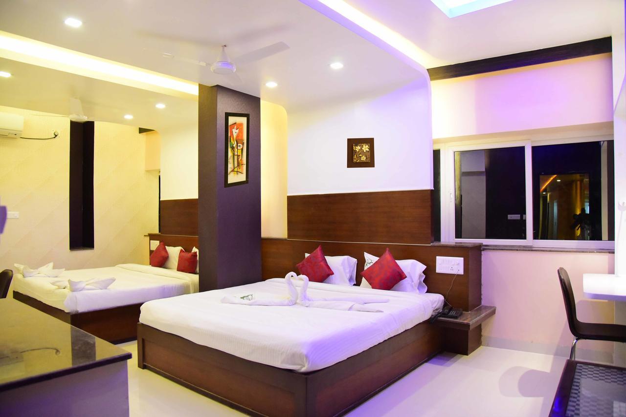 Hotel Sumith Palace Puducherry Buitenkant foto